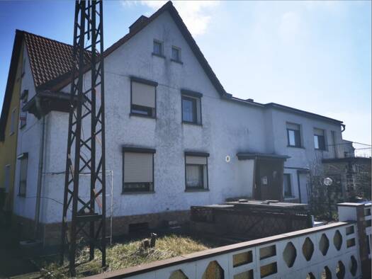 Einfamilienhaus zum Kauf 156.000 € 6 Zimmer 832 m² Grundstück frei ab sofort Lauta Lauta 02991