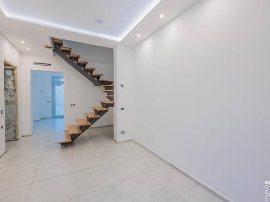 Reihenmittelhaus zum Kauf 370.000 € 5 Zimmer 160 m² frei ab sofort Certaldo 50052