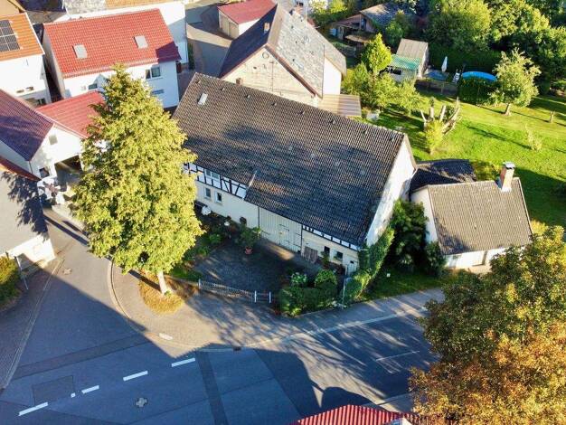 Einfamilienhaus zum Kauf 80.000 € 5 Zimmer 90 m² 693 m² Grundstück Berfa Alsfeld 36304