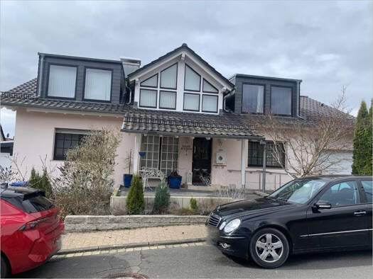 Einfamilienhaus zum Kauf 183.200 € 6 Zimmer 238 m² 737 m² Grundstück Schwickershausen Bad Camberg 65520