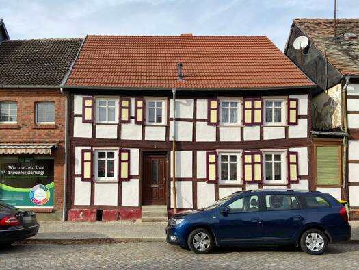 Einfamilienhaus zum Kauf 49.000 € 4 Zimmer 160 m² 258 m² Grundstück Tangermünde Tangermünde 39590