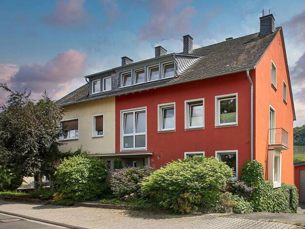 Doppelhaushälfte zum Kauf provisionsfrei 550.000 € 8 Zimmer 200 m² 698 m² Grundstück Jugendheimstraße 17 Kues Bernkastel-Kues 54470