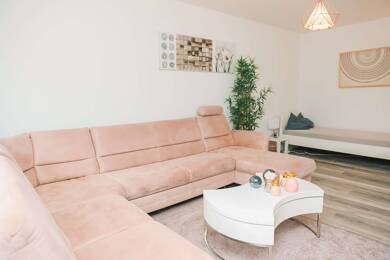 Wohnung zur Miete 600 € 3,5 Zimmer 75 m² 3 Geschosse Repelen Moers 47445