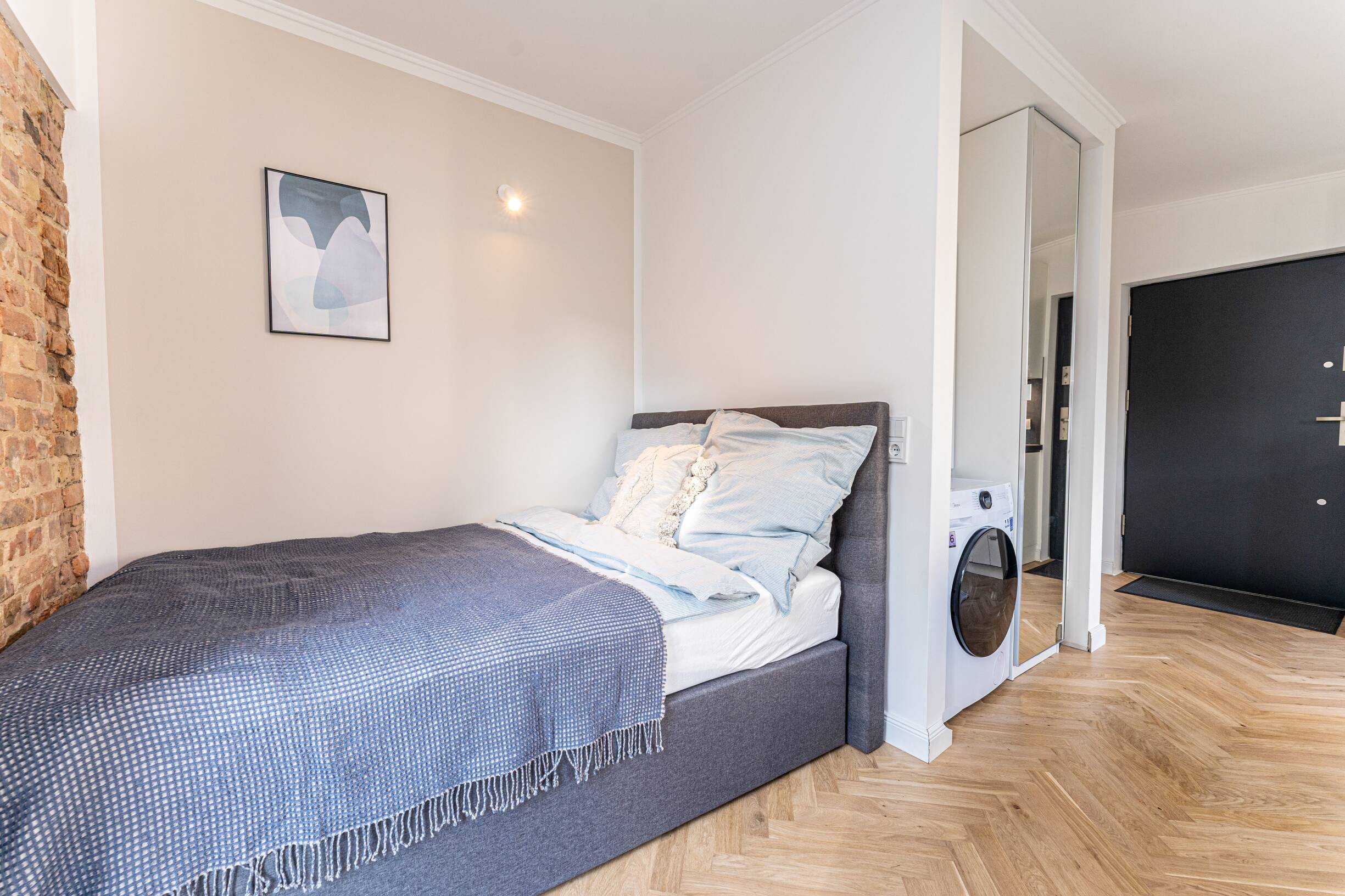 First occupancy: completely renovated studio apartment with garden in a new building in Berlin – Berlin – Vorschaubild 12