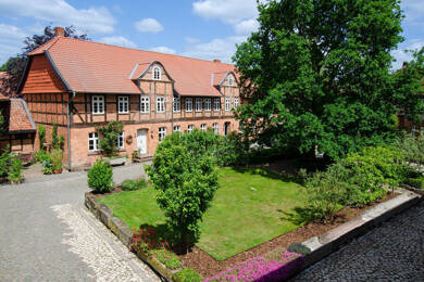 Haus zum Kauf 1.200.000 € 5 Zimmer 270 m² 2.761 m² Grundstück Bornum Börßum 38312