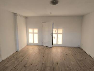 Wohnung zur Miete 695 € 4 Zimmer 124,2 m² 3. Geschoss frei ab sofort Leipziger Str. 25 Frankfurt Frankfurt (Oder) 15232