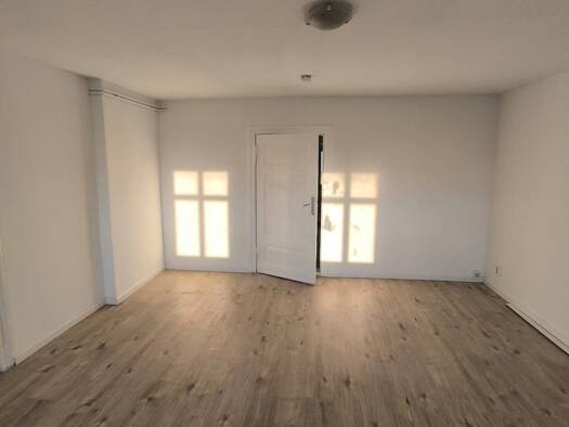 Wohnung zur Miete 695 € 4 Zimmer 124,2 m² 3. Geschoss frei ab sofort Leipziger Str. 25 Frankfurt Frankfurt (Oder) 15232