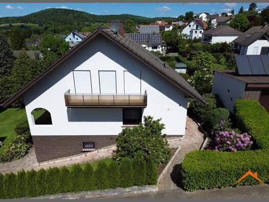 Einfamilienhaus zum Kauf provisionsfrei 389.000 € 6 Zimmer 150 m² 1.228 m² Grundstück frei ab sofort Niedenstein Niedenstein 34305