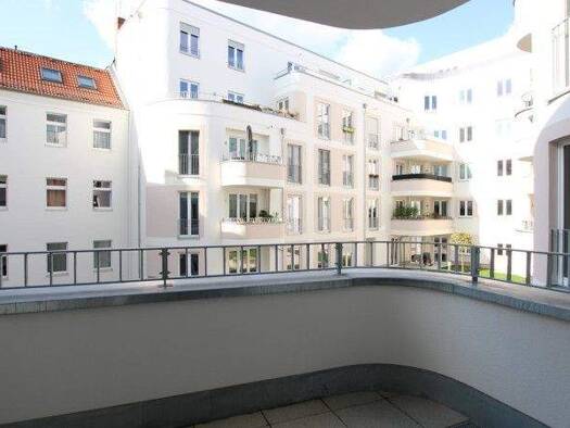 Wohnung zur Miete 1.111 € 2 Zimmer 55,5 m² 3. Geschoss frei ab 26.01.2026 Rigaer Straße 37 D Friedrichshain Berlin 10247