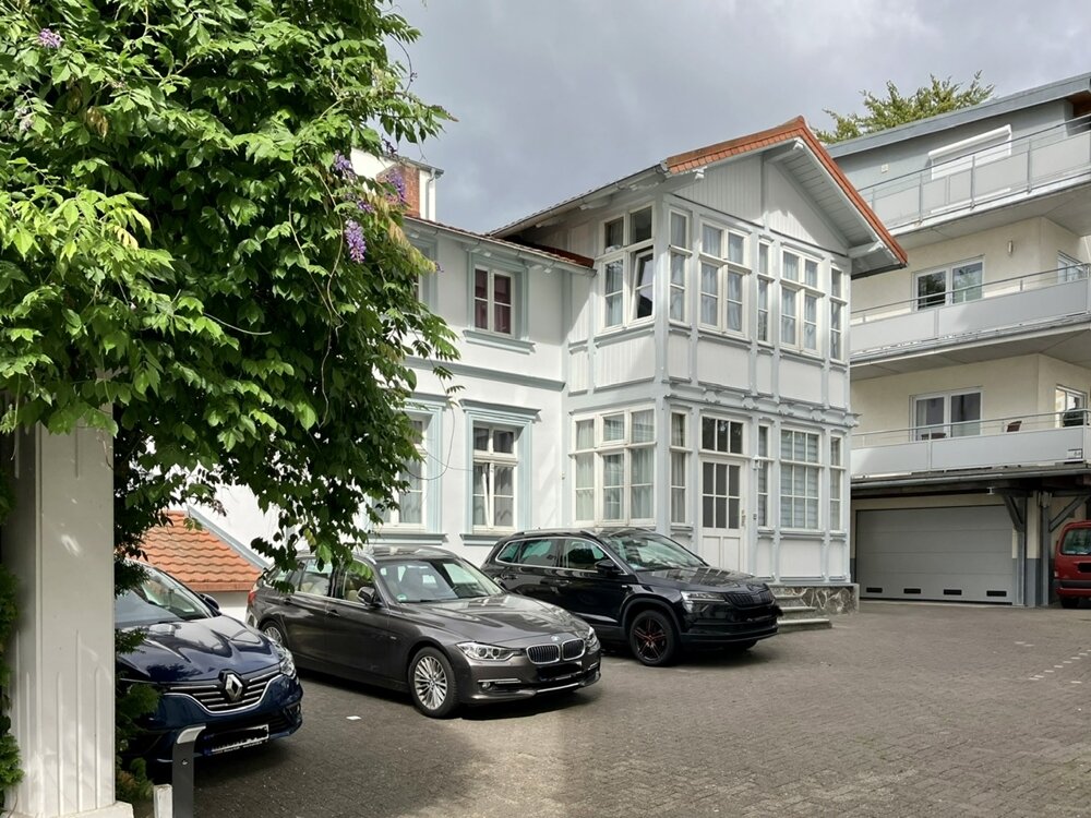 Haus zum Kauf 540.000 € 7 Zimmer 181 m²<br/>Wohnfläche 232 m²<br/>Grundstück Ostseebad Heringsdorf Heringsdorf 17424