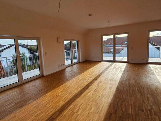 Wohnung zur Miete 1.450 € 3,5 Zimmer 104 m² Geschoss 2/3 frei ab sofort Ingolstadt Ingolstadt 85055