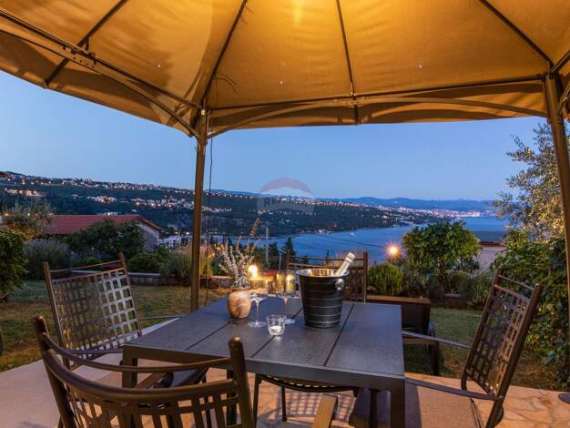 Wohnung zum Kauf 700.000 € 7 Zimmer 170 m² Opatija 51410