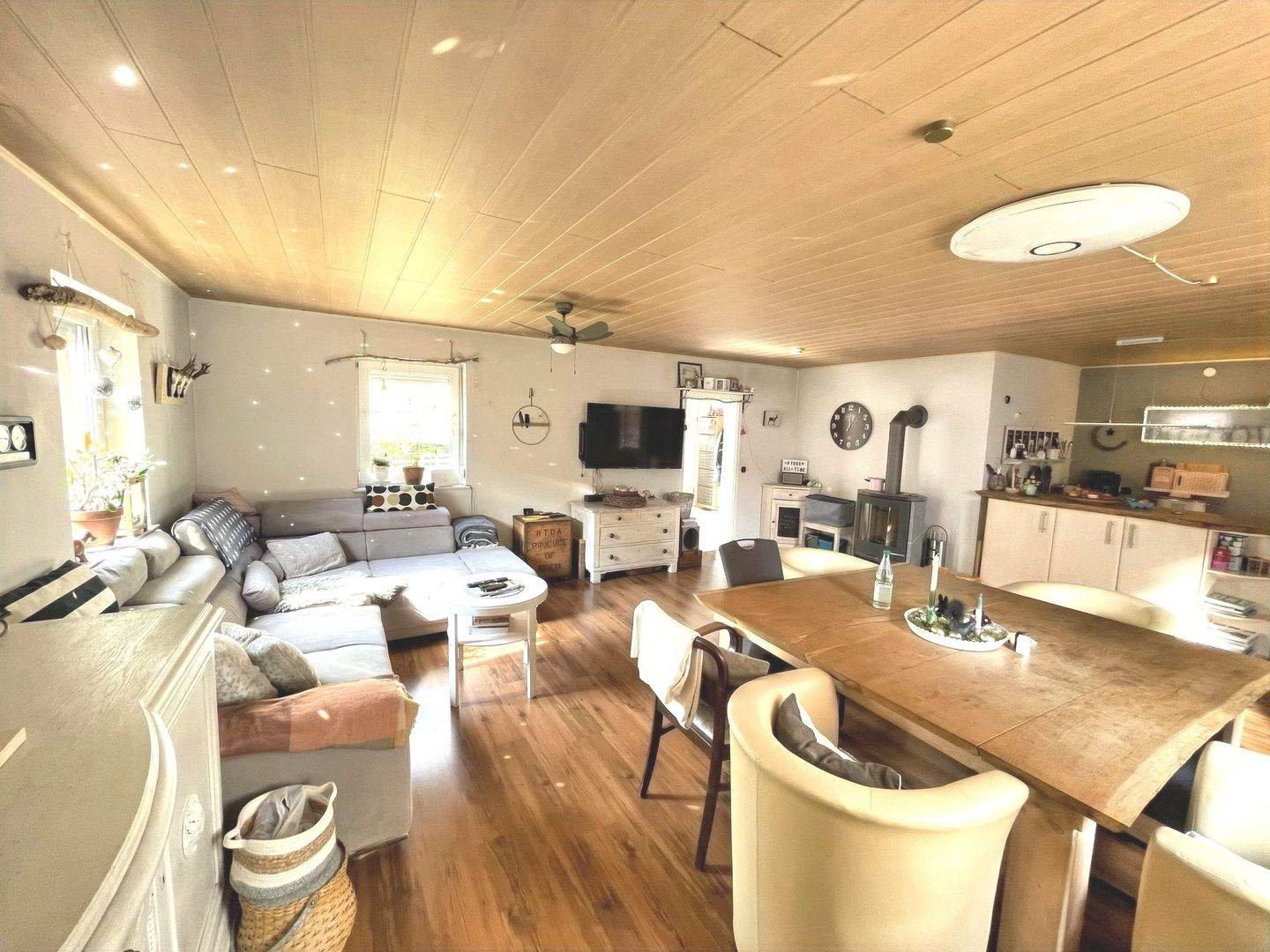 Immobilie in Hofgeismar - Modernisiertes Fachwerkhaus in Hofgeismar-Schöneberg - Bild 2