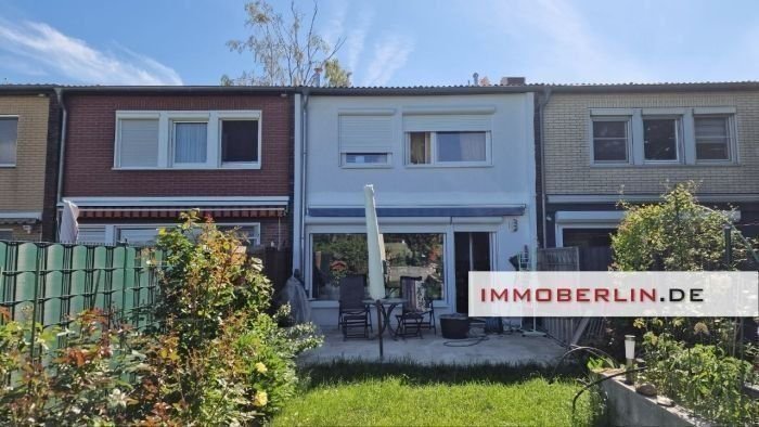 Reihenmittelhaus zum Kauf 460.000 € 4 Zimmer 93 m²<br/>Wohnfläche 200 m²<br/>Grundstück ab sofort<br/>Verfügbarkeit Kladow Berlin 14089