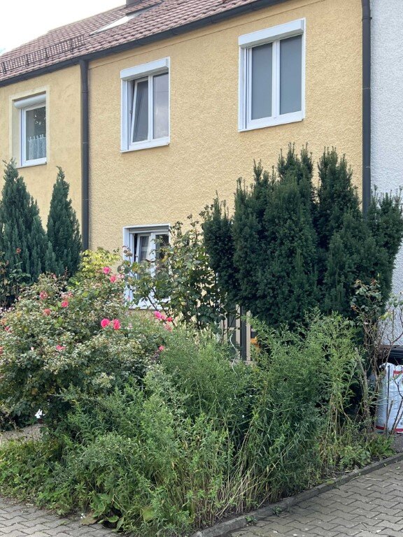 Haus zum Kauf provisionsfrei 134.000 € 6 Zimmer 100 m²<br/>Wohnfläche 160 m²<br/>Grundstück Stätzlingerstraße -------------------------------- Lechhausen - Ost Augsburg 86165