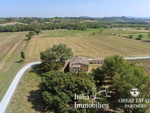 Bauernhaus zum Kauf 550.000 € 13 Zimmer 342 m² 8.505 m² Grundstück Sarteano 53047