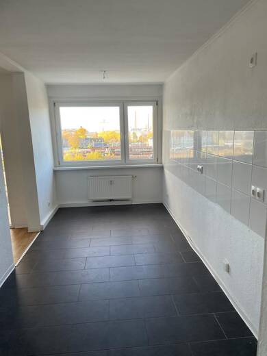 Wohnung zur Miete 900 € 3 Zimmer 78,3 m² 5. Geschoss Potsdamer Straße 16 Hassels Düsseldorf 40599