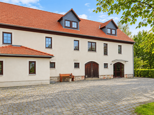 Mehrfamilienhaus zum Kauf als Kapitalanlage geeignet 300.000 € 10 Zimmer 400 m² 1.700 m² Grundstück Ullendorf Klipphausen 01665
