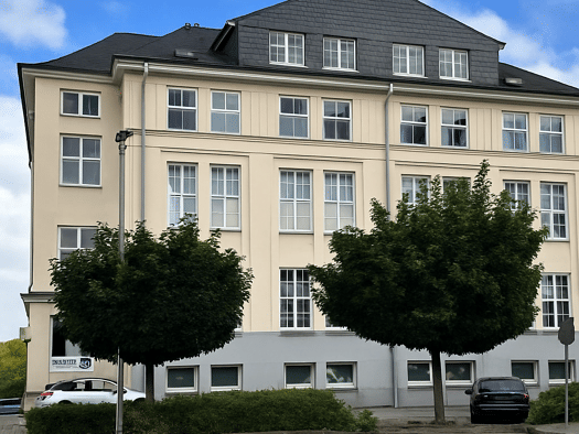 Wohnung zur Miete 255 € 2 Zimmer 52 m² 3. Geschoss frei ab 01.10.2026 Limbach-Oberfrohna 09212