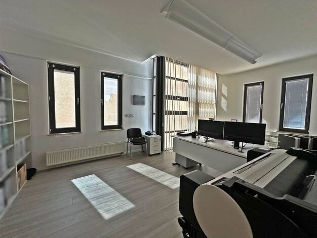 Büro zur Miete 810 € 90 m² Bürofläche Rottenburg Rottenburg am Neckar 72108