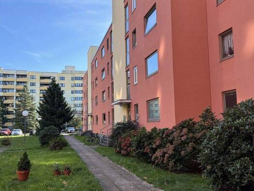 Wohnung zur Miete nur mit Wohnberechtigungsschein 740 € 3 Zimmer 95 m² frei ab 19.11.2025 Skarbinastraße 59 Lichtenrade Berlin 12309
