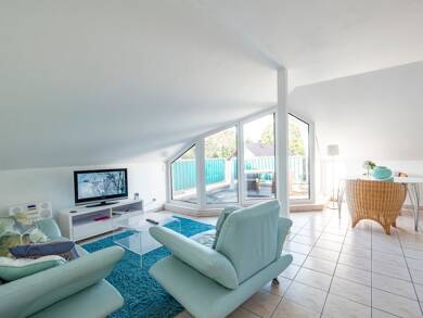Wohnung zum Kauf 275.000 € 2 Zimmer 49 m² Dachgeschoss, 3. Geschoss frei ab sofort Folkbertusstraße 11 Bommersheim Oberursel 61440