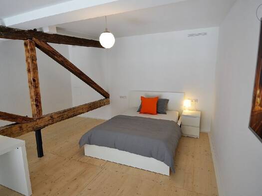 Wohnung zur Miete auf Zeit 1.090 € 1 Zimmer 65 m² frei ab 05.10.2026 Innenstadt Innenstadt 86152