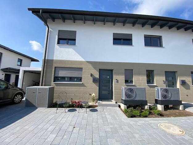 Doppelhaushälfte zum Kauf provisionsfrei 653.000 € 5 Zimmer 125 m² 255 m² Grundstück Ittling Straubing 94315
