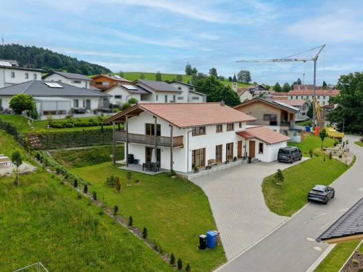 Mehrfamilienhaus zum Kauf 595.000 € 7 Zimmer 219,5 m² 873 m² Grundstück Geiersthal 94244