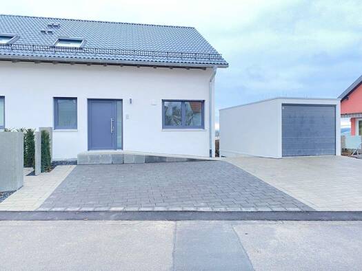 Maisonette zur Miete 1.550 € 5 Zimmer 126 m² frei ab sofort Steißlingen 78256