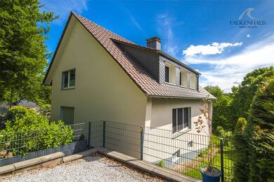 Mehrfamilienhaus zum Kauf provisionsfrei 349.800 € 6 Zimmer 154 m² 726 m² Grundstück Dammstr. 14 Vieringhausen Remscheid 42857