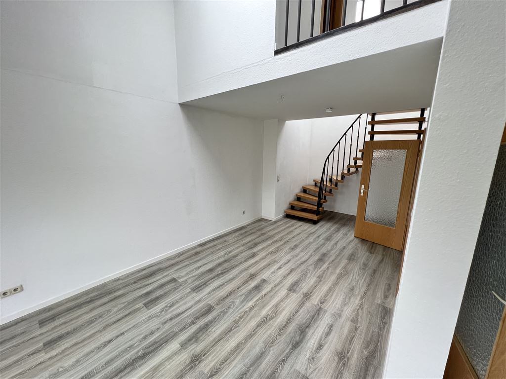 Maisonette zur Miete 440 € 2 Zimmer 67,3 m²<br/>Wohnfläche 3.<br/>Geschoss Pölbitzer Straße 23 Pölbitz 314 Zwickau 08058