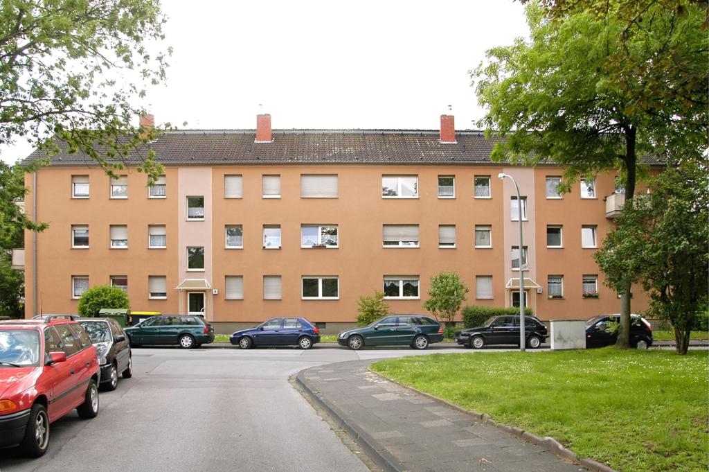 Wohnung zur Miete 369 € 2 Zimmer 43,2 m²<br/>Wohnfläche 2.<br/>Geschoss Peschenstraße 10 Huckingen Duisburg 47259