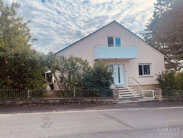 Einfamilienhaus zum Kauf 440.000 € 8 Zimmer 170 m² 878 m² Grundstück Marktheidenfeld 97828