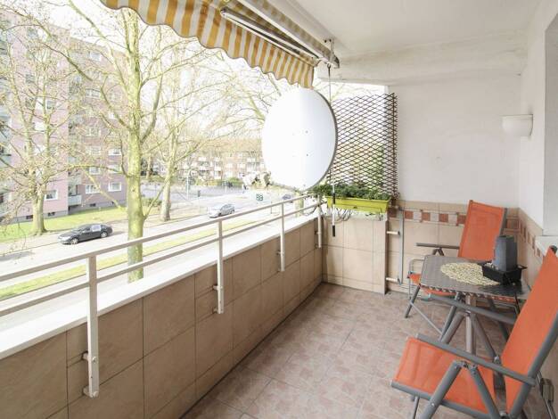Wohnung zum Kauf 99.000 € 3 Zimmer 80,2 m² 2. Geschoss Neumühl Hamborn 47167