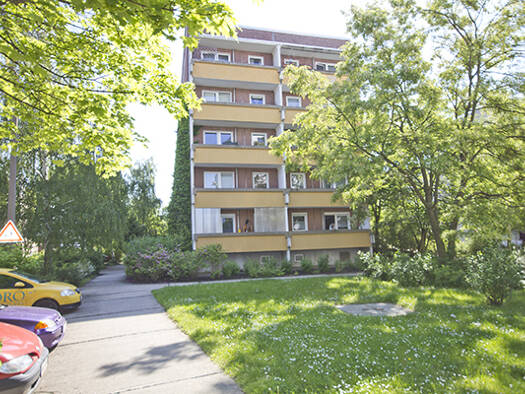 Wohnung zur Miete 472 € 4 Zimmer 81,3 m² 4. Geschoss Hans-Dittmar-Str. 14 Trotha Halle (Saale) 06118