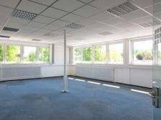 Bürofläche zur Miete provisionsfrei 150 m² Bürofläche teilbar ab 15 m² Neue Straße 95 Nabern Kirchheim unter Teck 73230