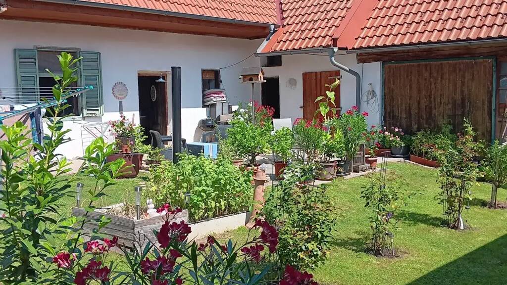 Haus zum Kauf 379.000 € 4 Zimmer 216 m² 1.004 m² Grundstück frei ab sofort Deutsch Kaltenbrunn 7572
