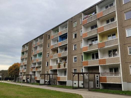 Wohnung zum Kauf 24.000 € 3 Zimmer 60 m² 4. Geschoss frei ab sofort Trebuser Straße 15 Uhsmannsdorf Rothenburg/Oberlausitz 02929