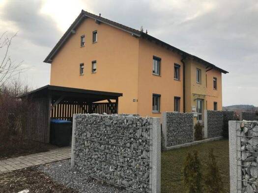 Terrassenwohnung zur Miete 740 € 3 Zimmer 72,6 m² EG frei ab sofort Rathausstraße 16 Laberweinting 84082