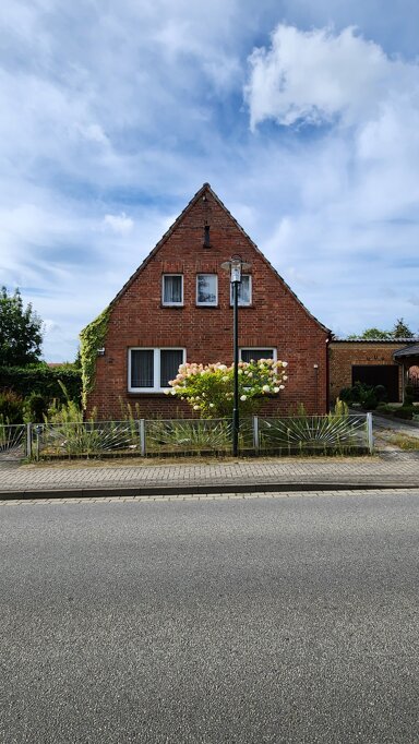 Haus zum Kauf 3 Zimmer 85 m² 1.000 m² Grundstück Karl - Marx - Straße 31 Waren Waren (Müritz) 17192