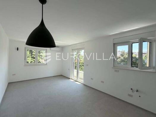 Wohnung zur Miete 1.000 € 2 Zimmer 54 m² 3. Geschoss Centar Pula