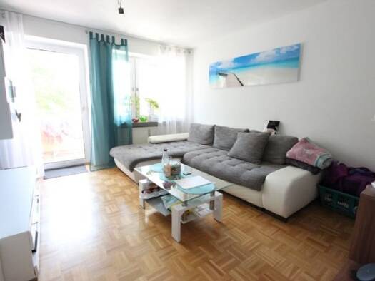 Wohnung zur Miete 650 € 2 Zimmer 49,2 m² 3. Geschoss frei ab 01.02.2026 Reinhausen Regensburg 93057