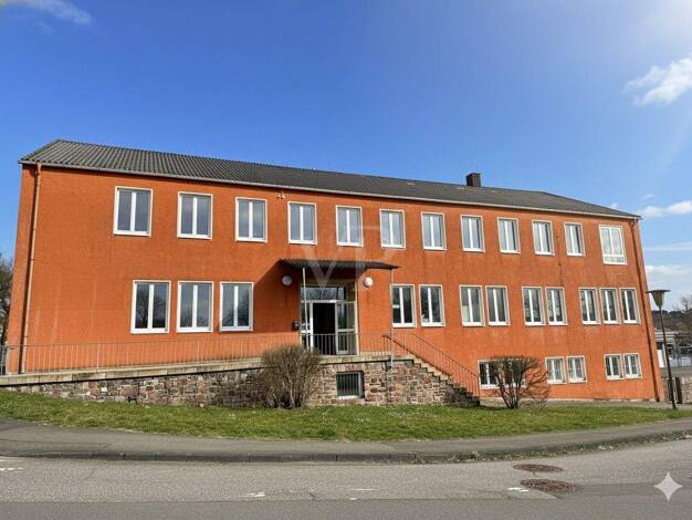 Bürofläche zur Miete 5 € 5 Zimmer 200 m² Bürofläche teilbar ab 100 m² Baumholder 55774