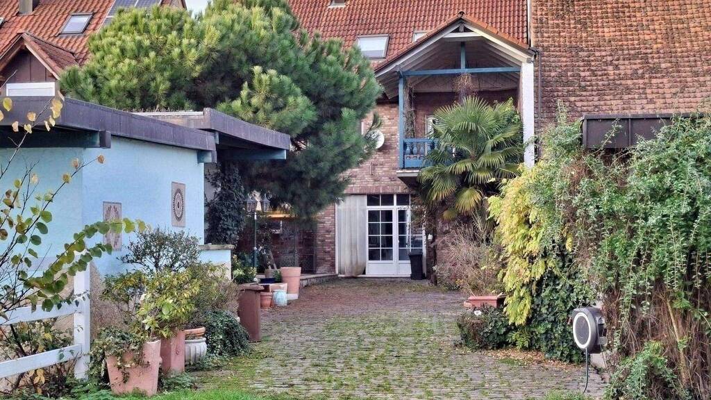 Land-/Forstwirtschaft zum Kauf 495.000 € 1.330 m² Grundstück Lustadt 67363