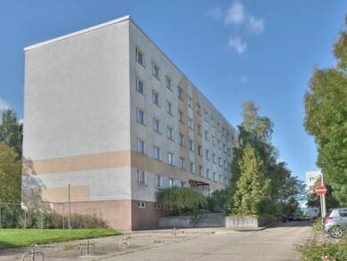 Wohnung zur Miete 399 € 3 Zimmer 56,9 m² 3. Geschoss Kiewer Straße 8 Südstadt Halle 06130
