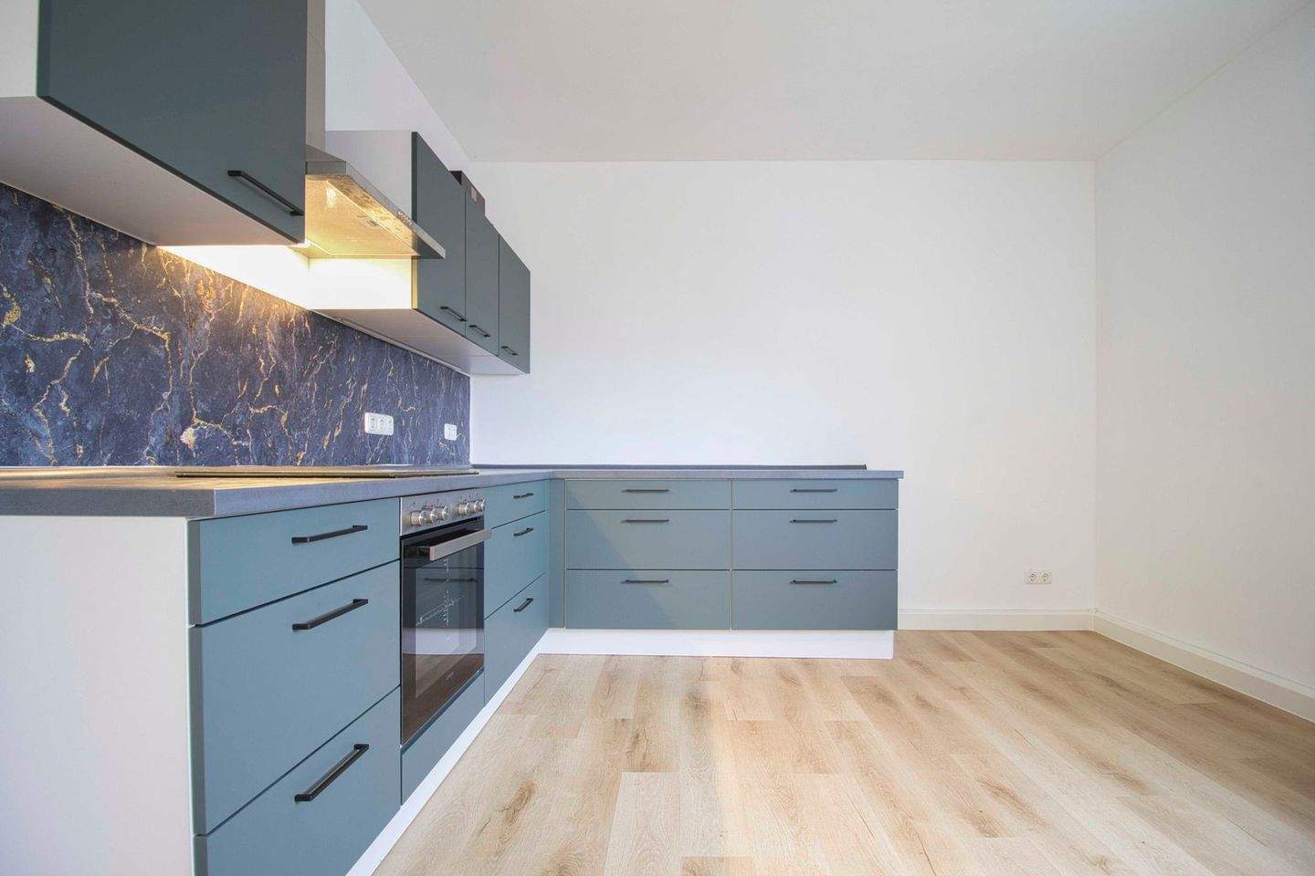 Immobilie in Anklam - Sofort wohlfühlen: 6-Zi.-EFH mit Einliegerwohnung und Garten in Anklam - Bild 2