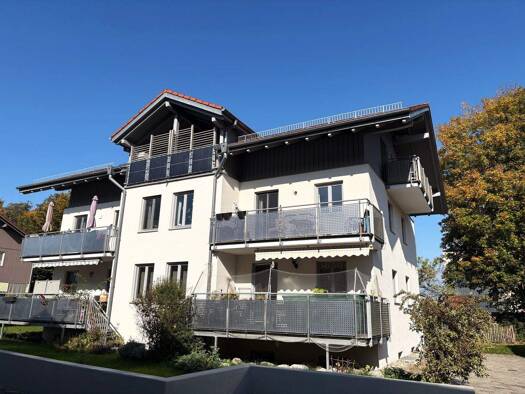 Wohnung zum Kauf 335.000 € 3 Zimmer 76 m² 1. Geschoss frei ab 01.01.2026 Raubling 83064