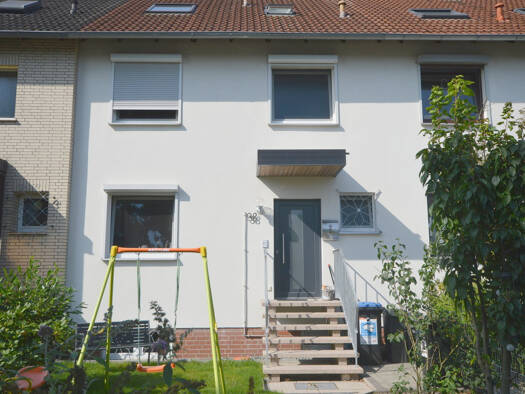 Reihenmittelhaus zum Kauf 390.000 € 5 Zimmer 147 m² 215 m² Grundstück Engelbostel Langenhagen 30855