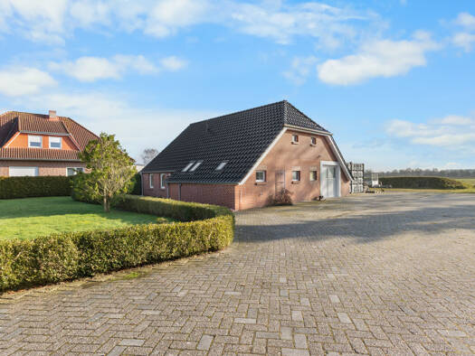 Haus zum Kauf 239.000 € 1.365 m² Grundstück Moordorf Südbrookmerland 26624
